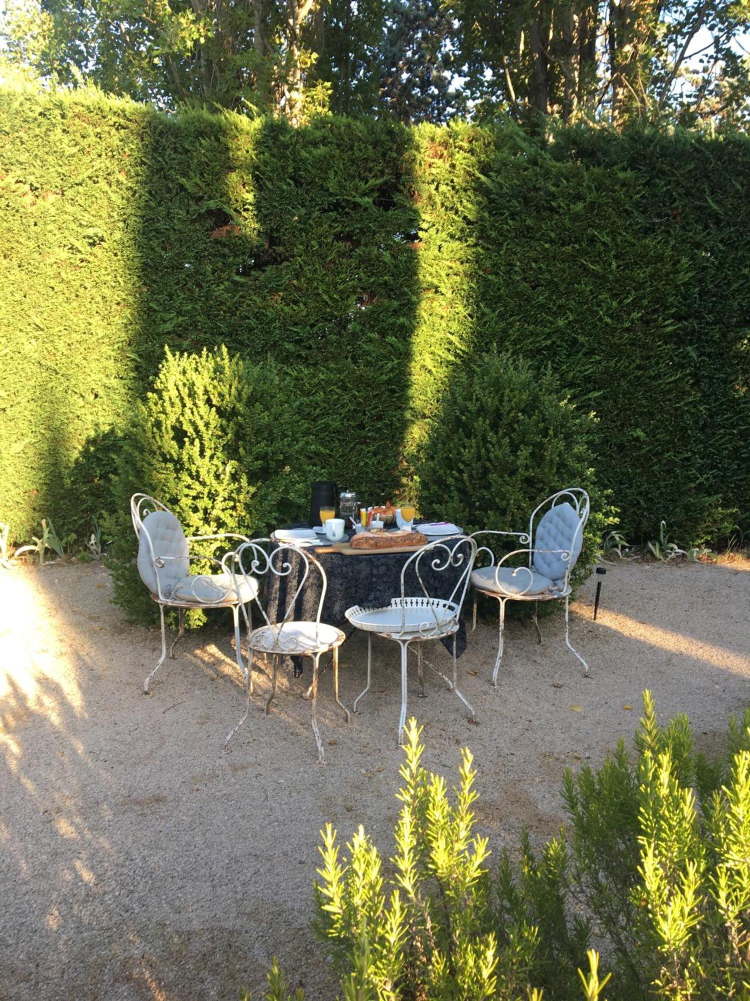 B&B Petite Maison Le Jardin Vaison-la-Romaine Exterior foto